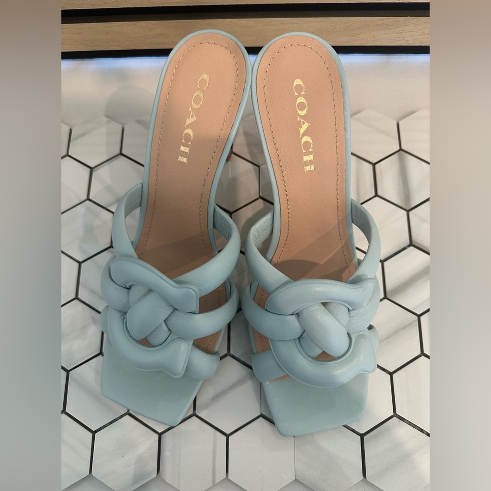 🆕 Coach Kellie Sandal